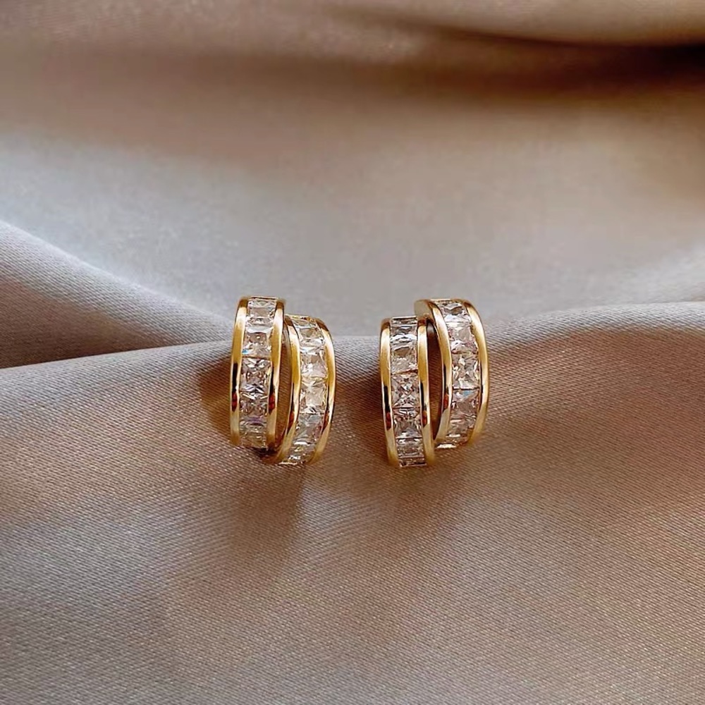 Women’s fashion earrings Korean style INS